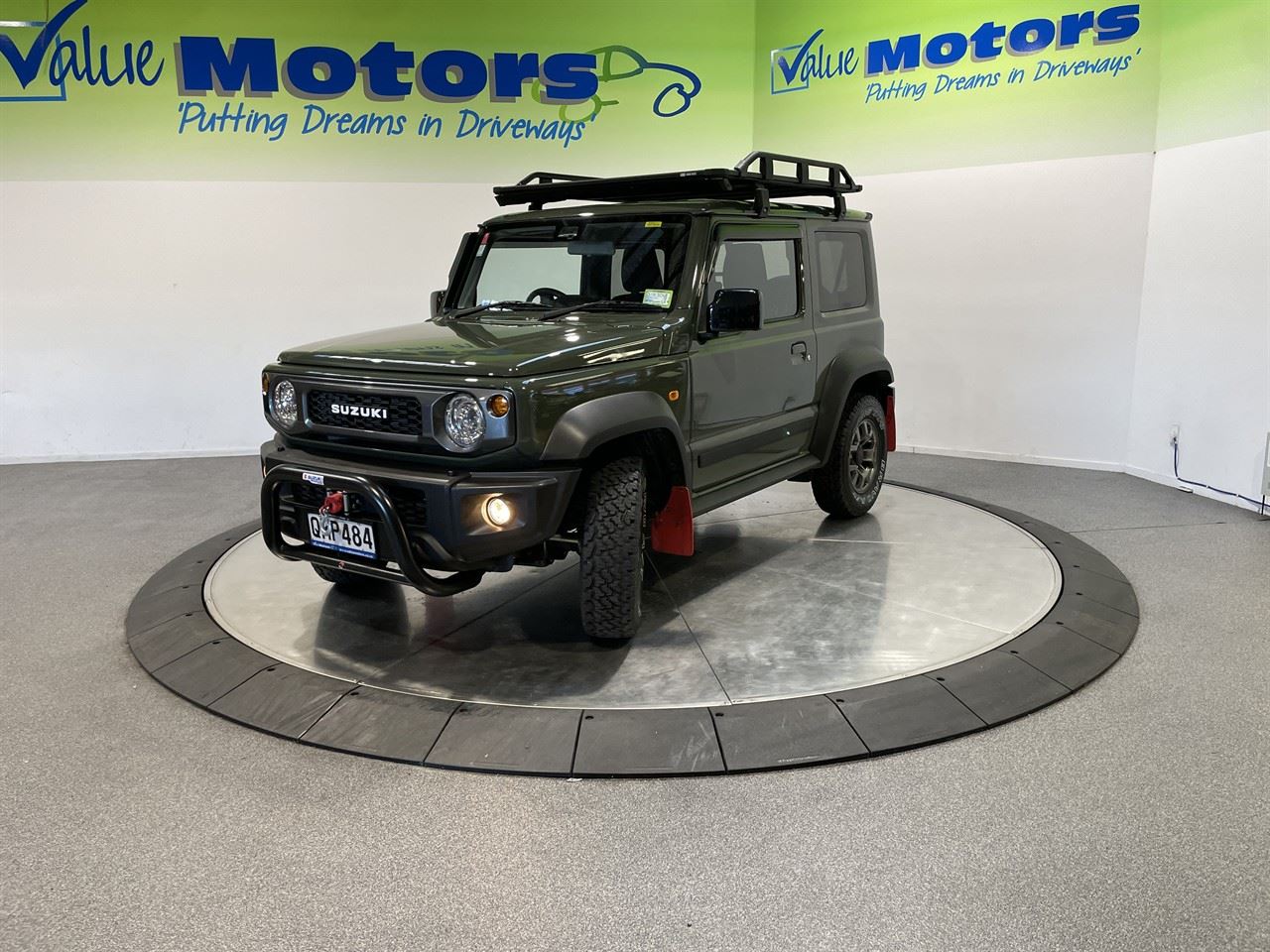 Vehicle image 3