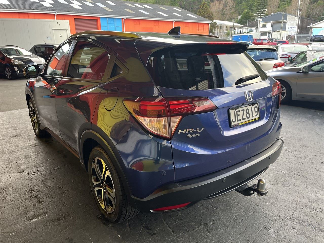 Vehicle image 4