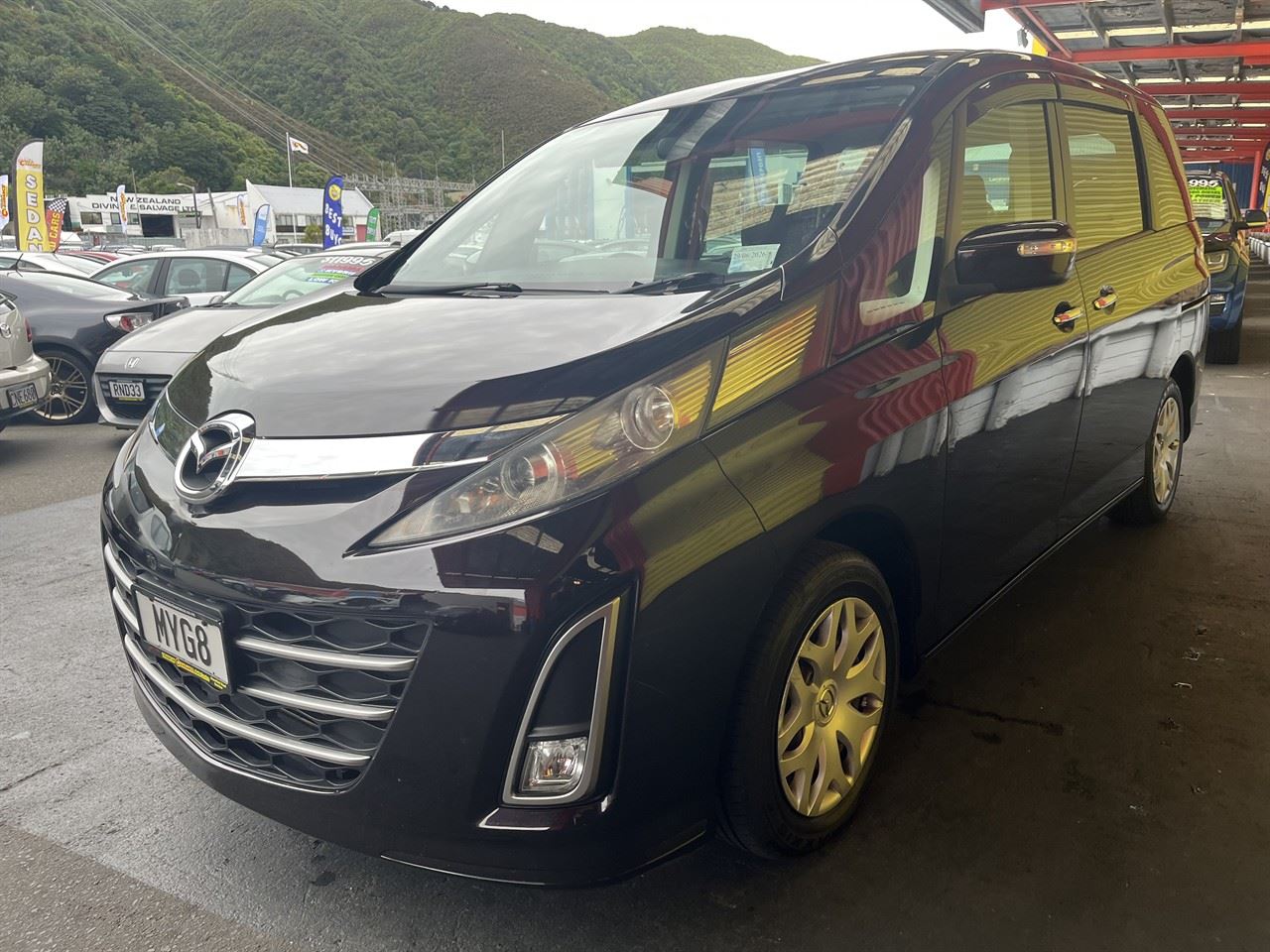 Vehicle image 3