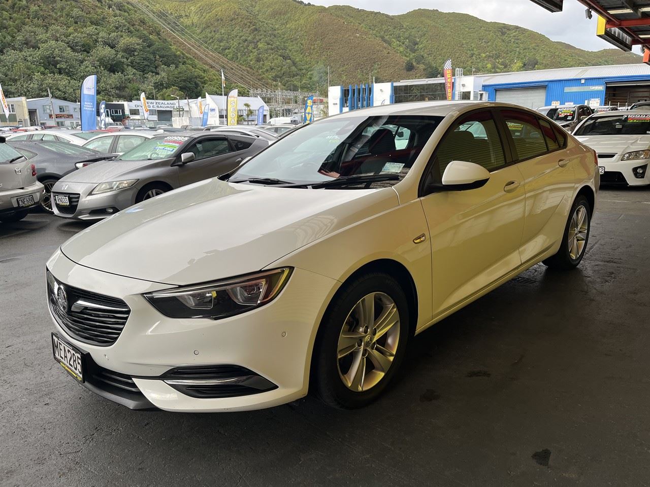 Vehicle image 3