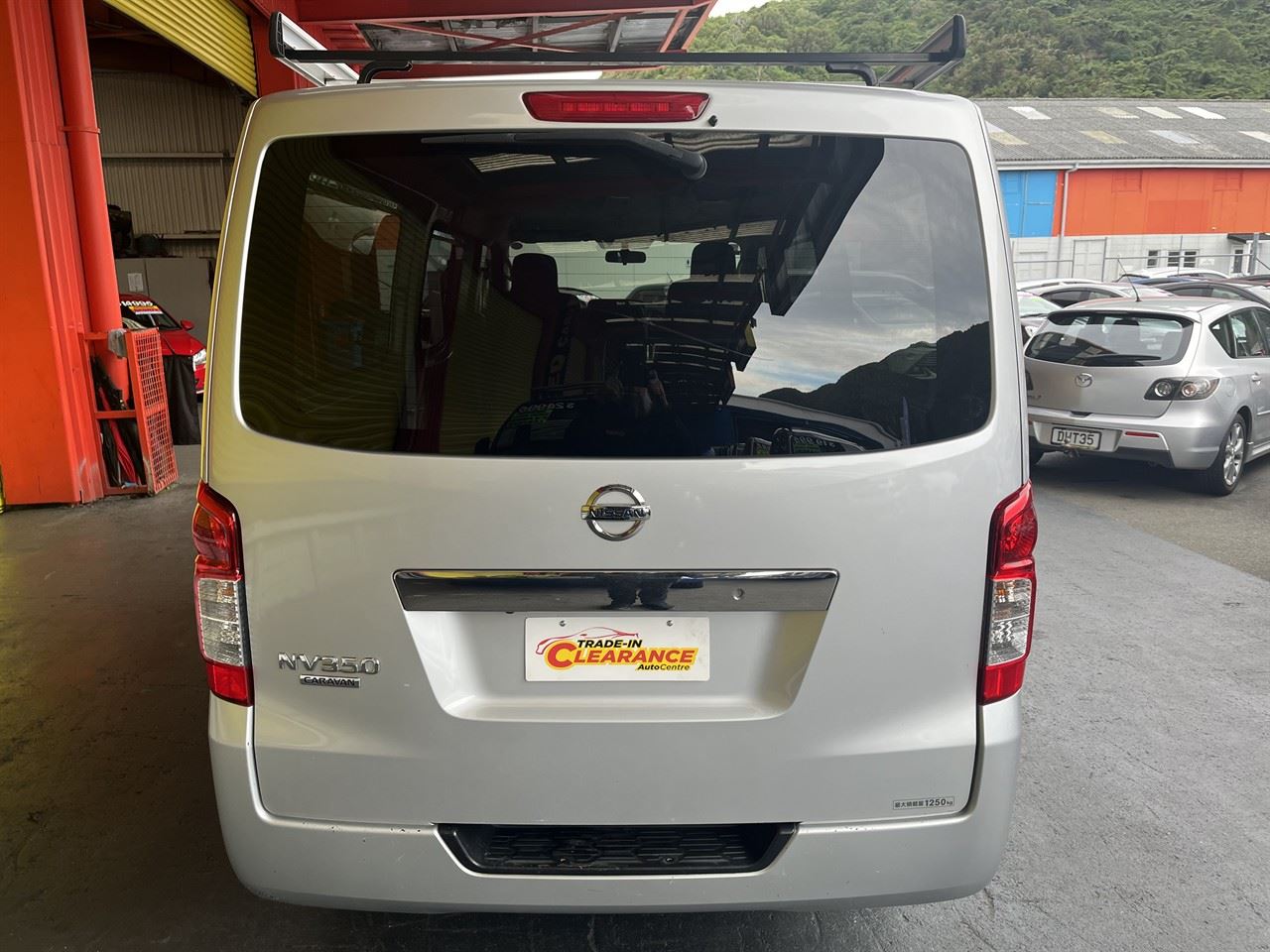 Vehicle image 5
