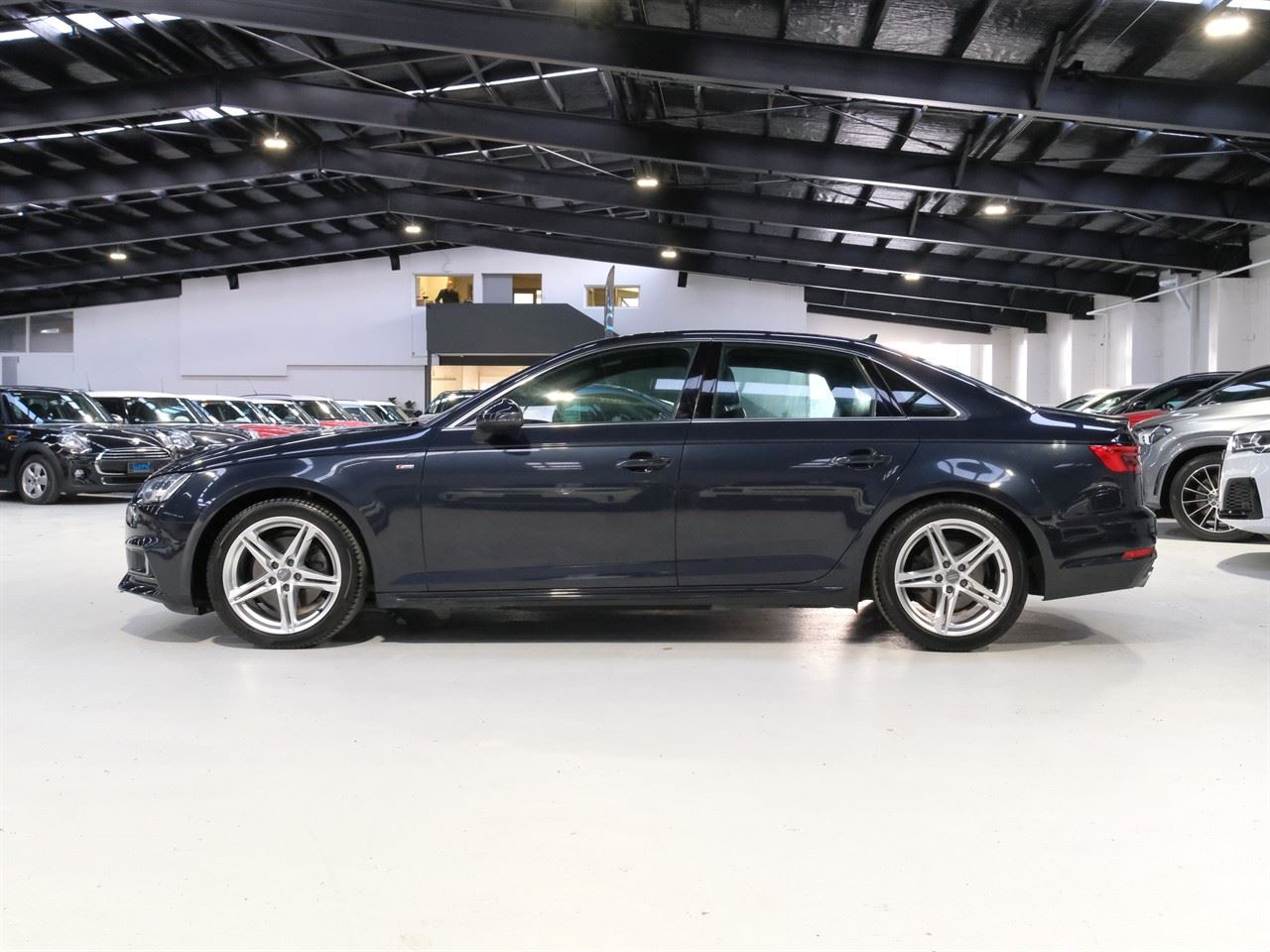 Vehicle image 5