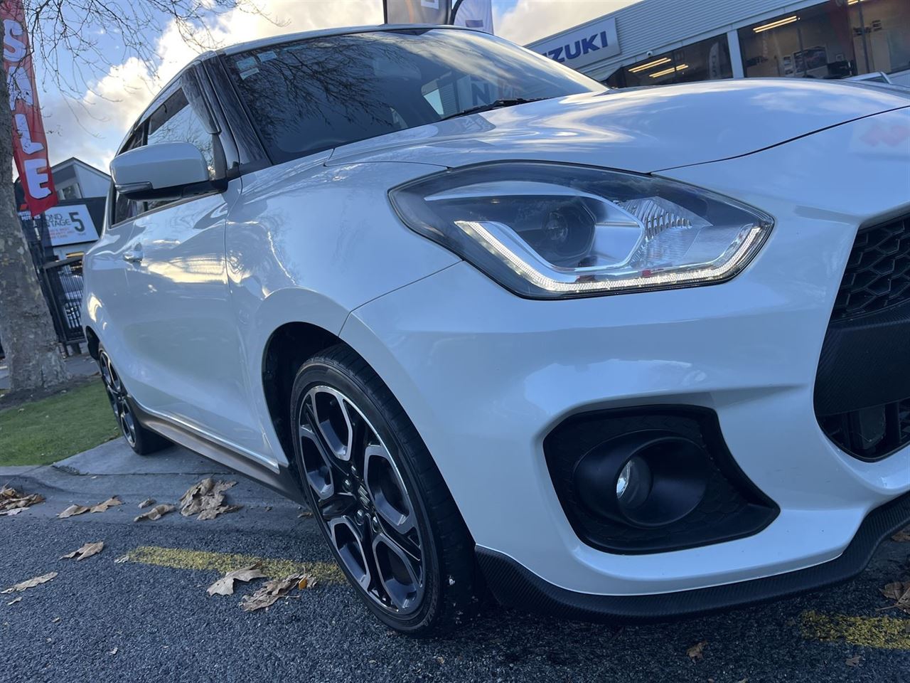 Vehicle image 3