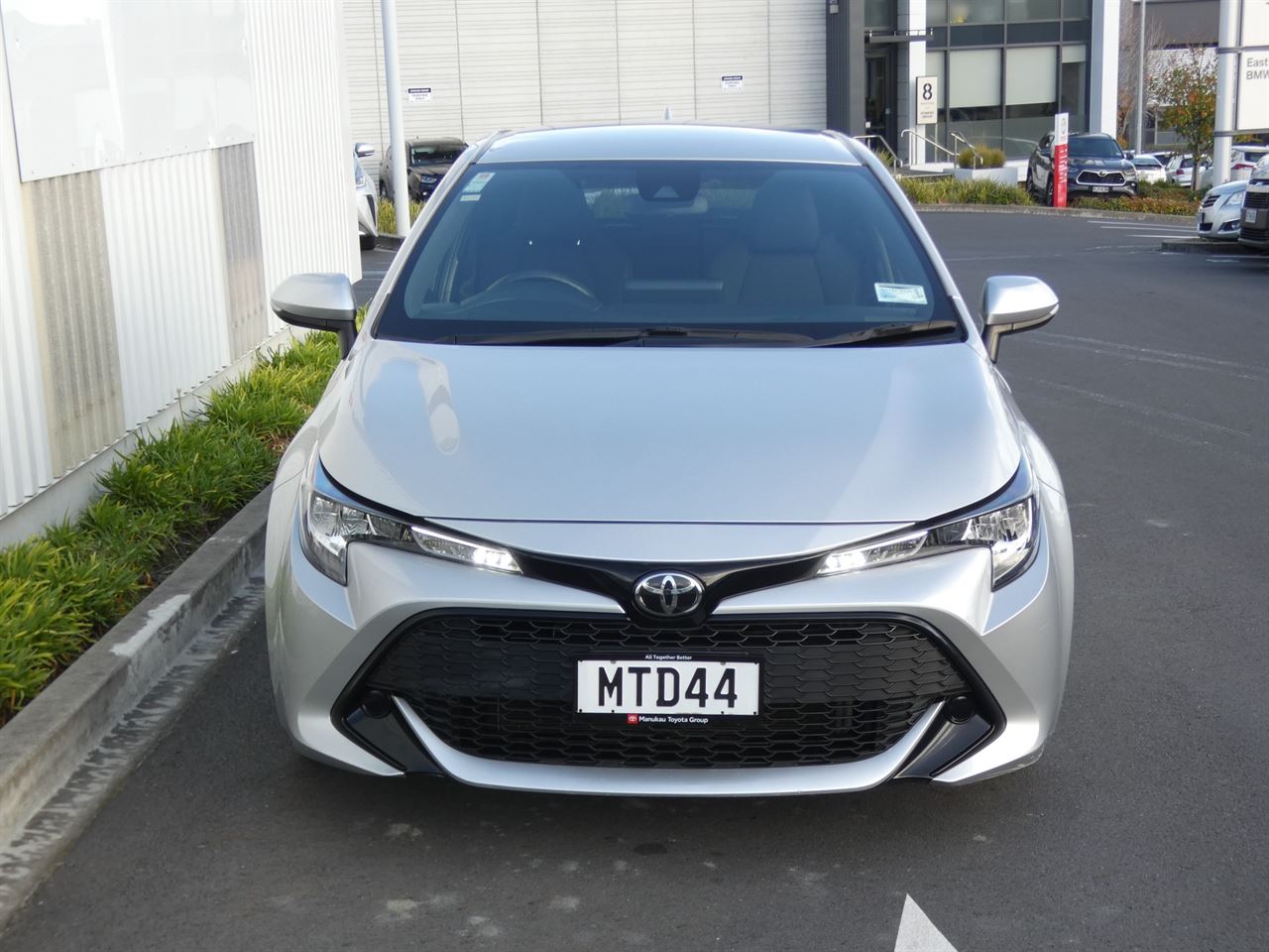 Vehicle image 3