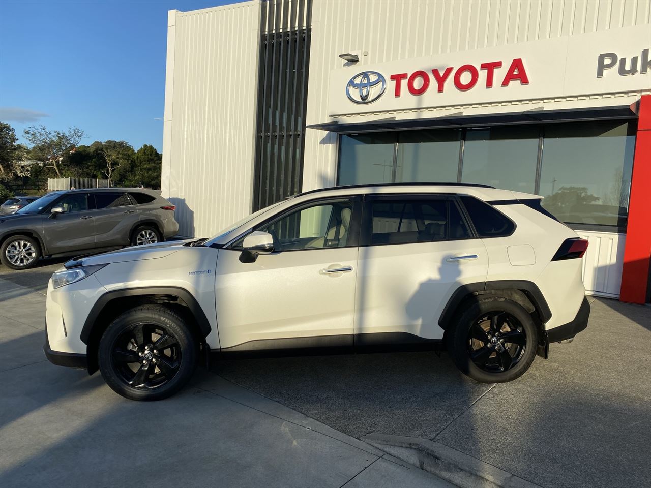 Vehicle image 2