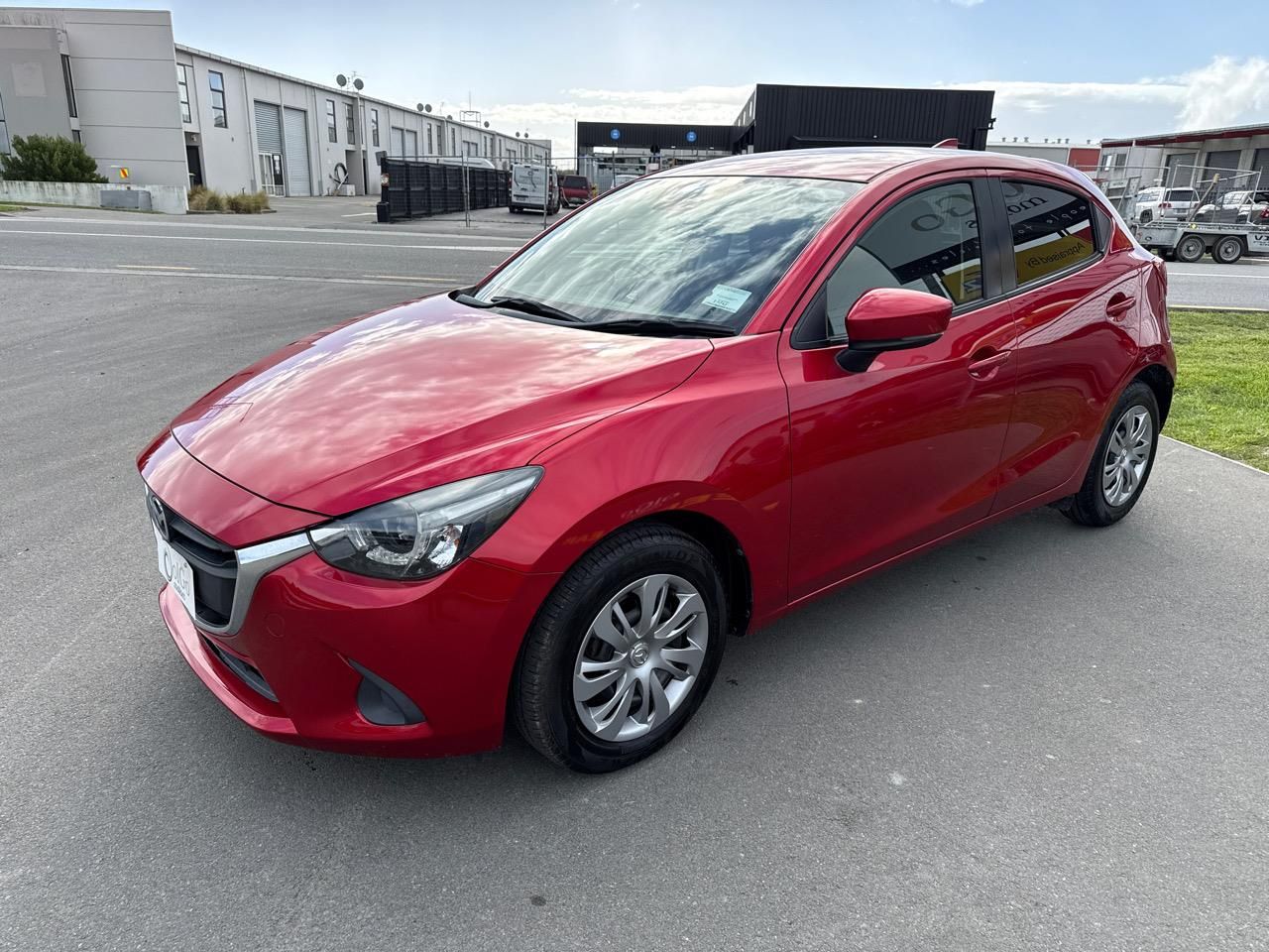 Vehicle image 4