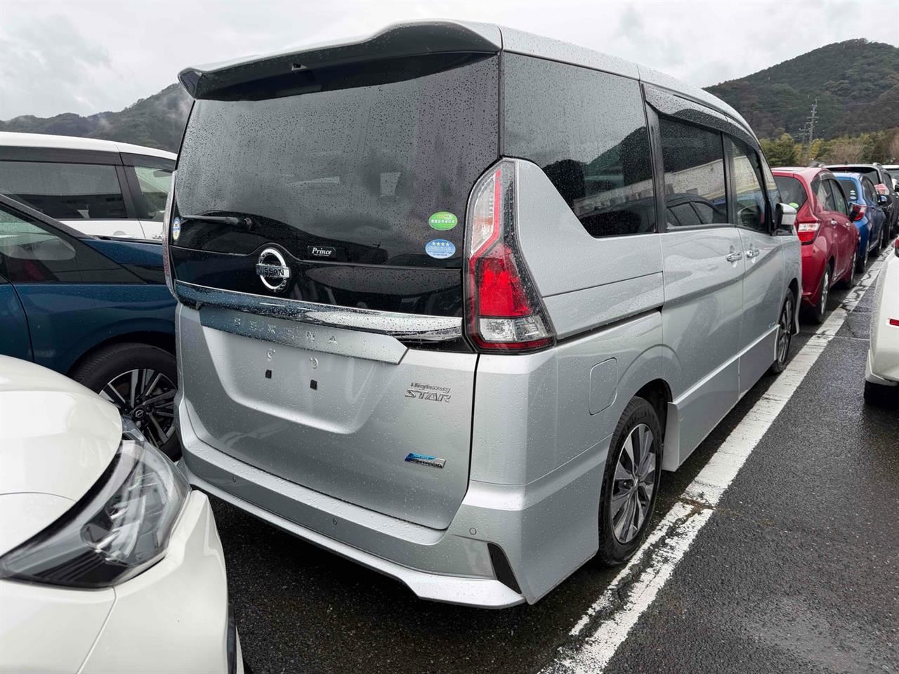 Vehicle image 3