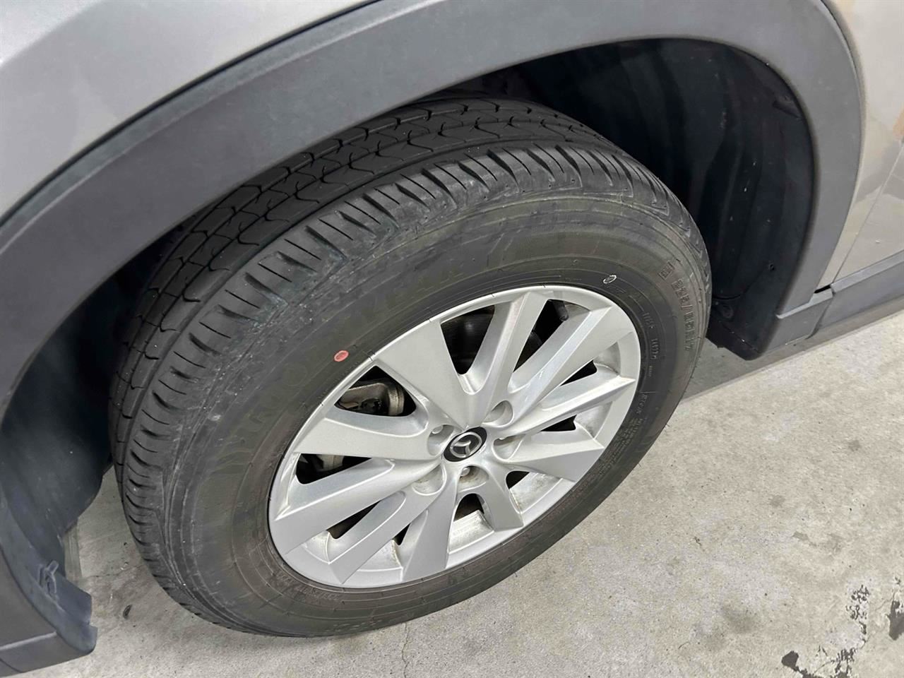 Vehicle image 3