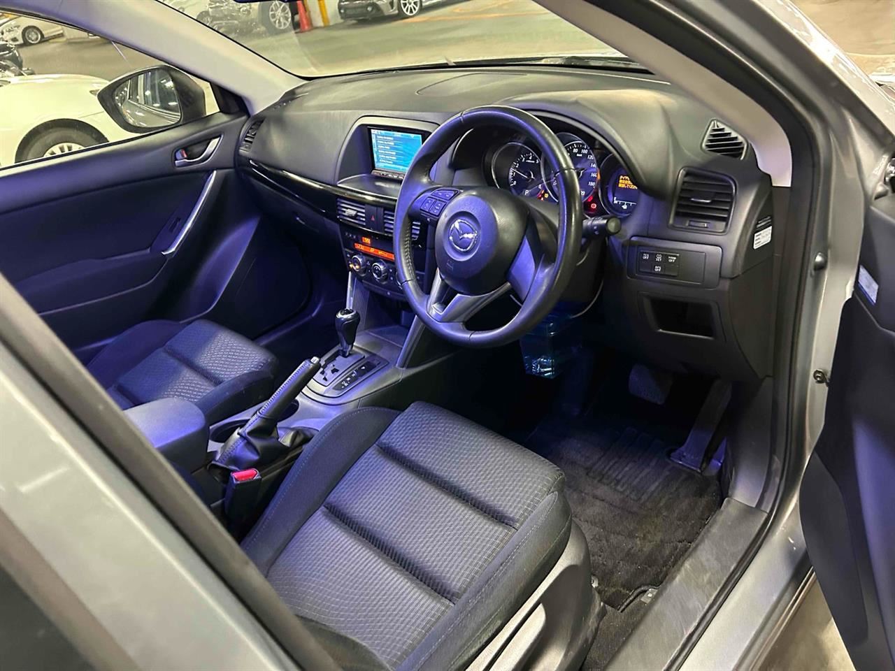 Vehicle image 4