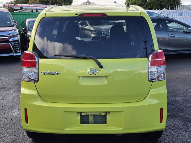 Vehicle image 4