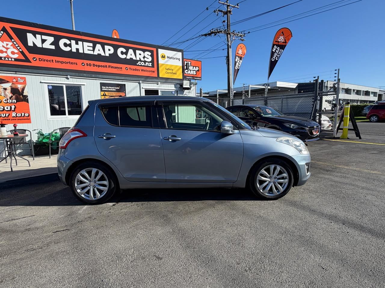 Vehicle image 5