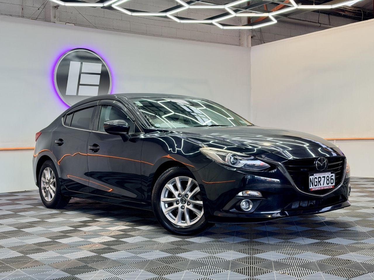 Vehicle image 1