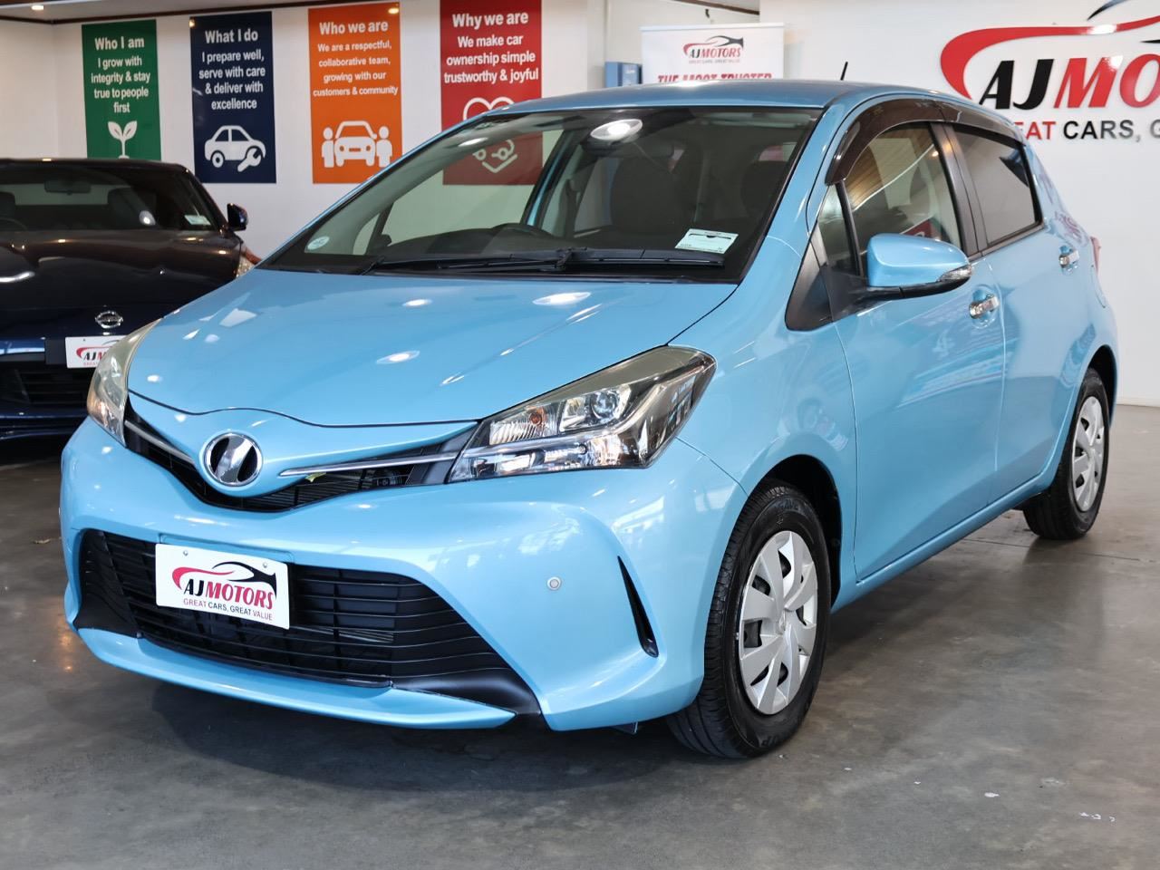 Vehicle image 3
