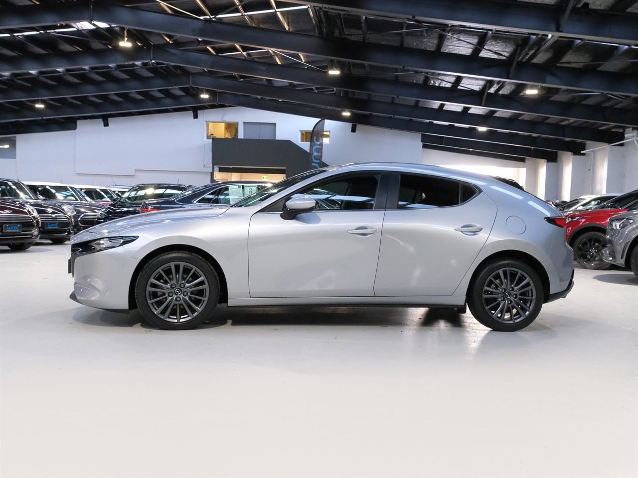 Vehicle image 5