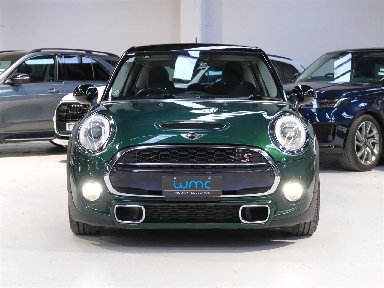 Vehicle image 3