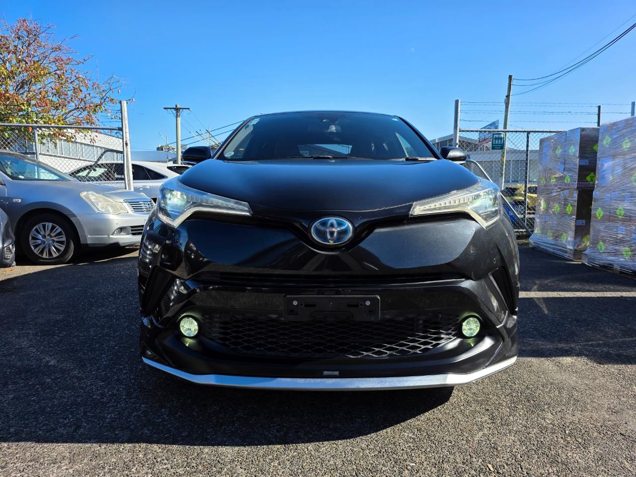 Vehicle image 3