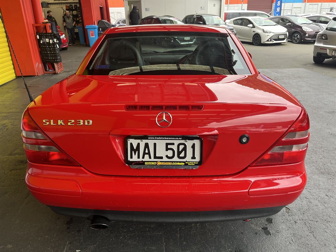 Vehicle image 5