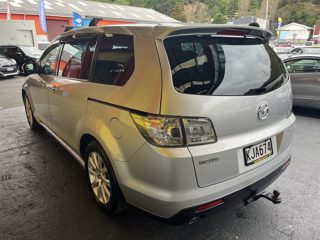 Vehicle image 4