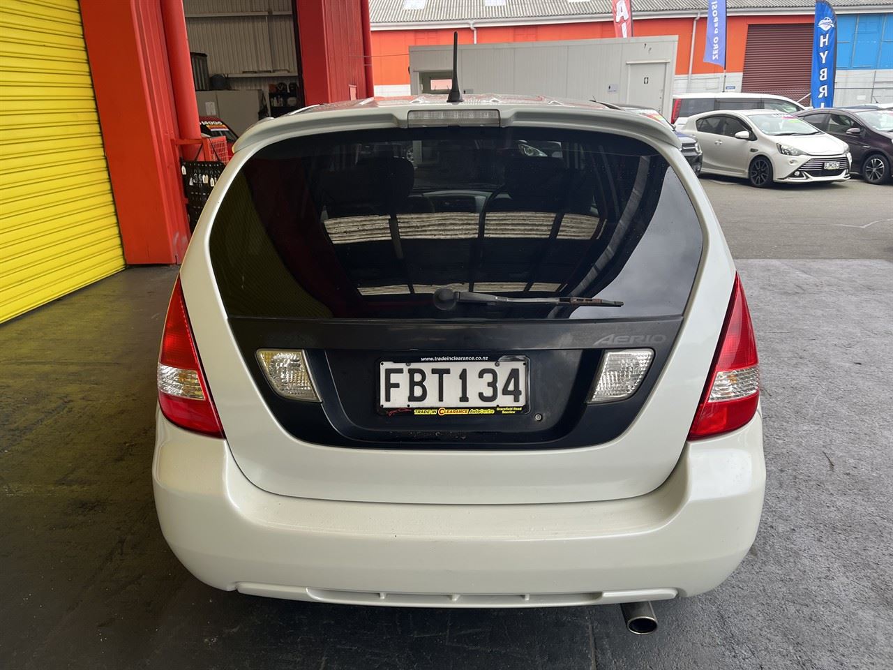 Vehicle image 5