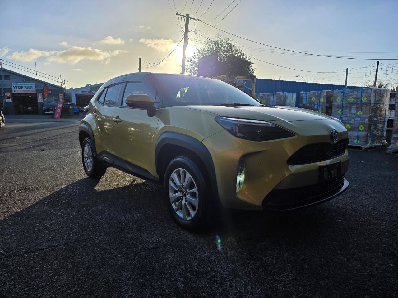 Vehicle image 4