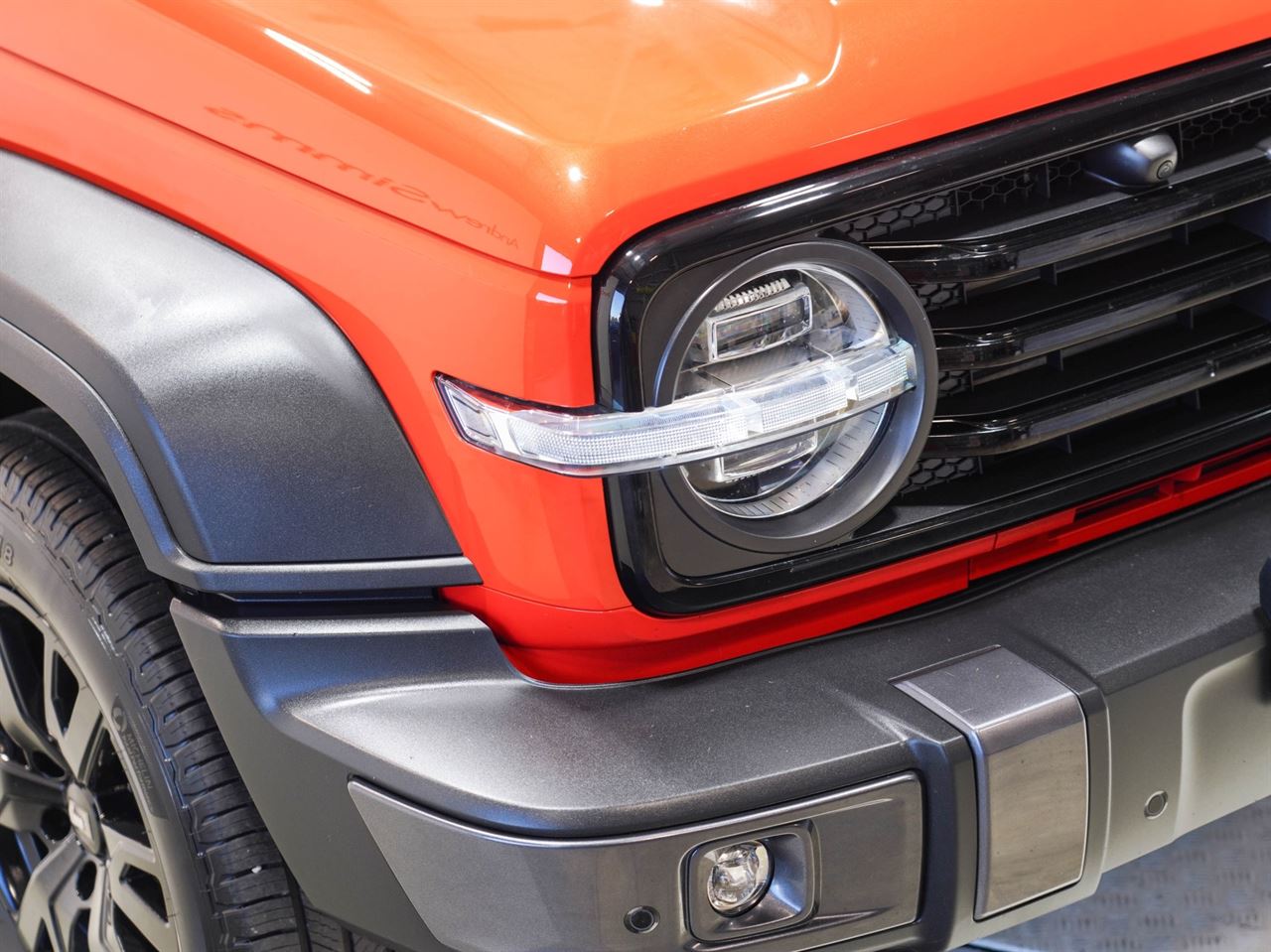 Vehicle image 5