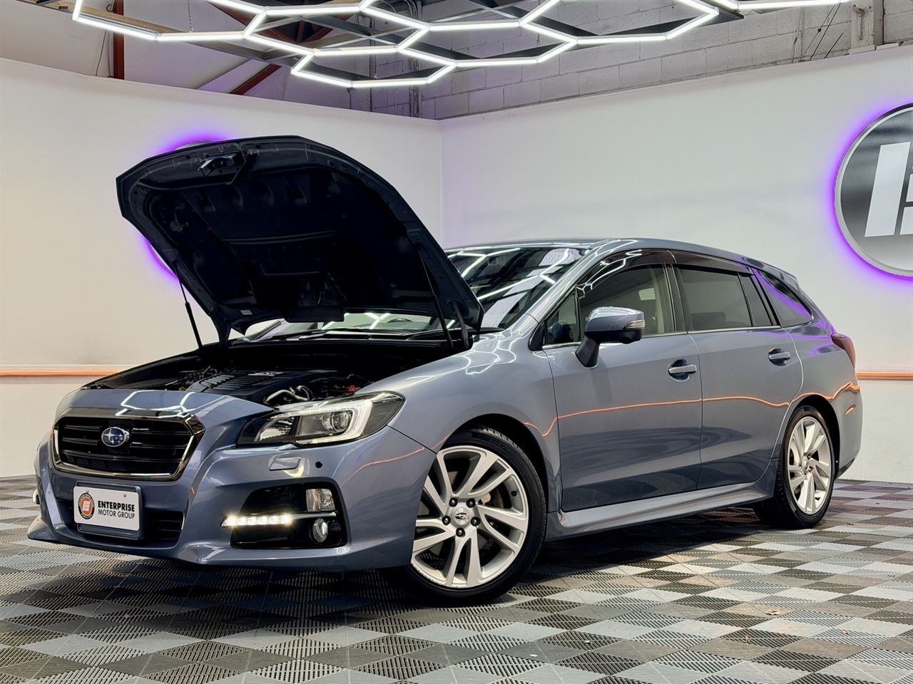 Vehicle image 3