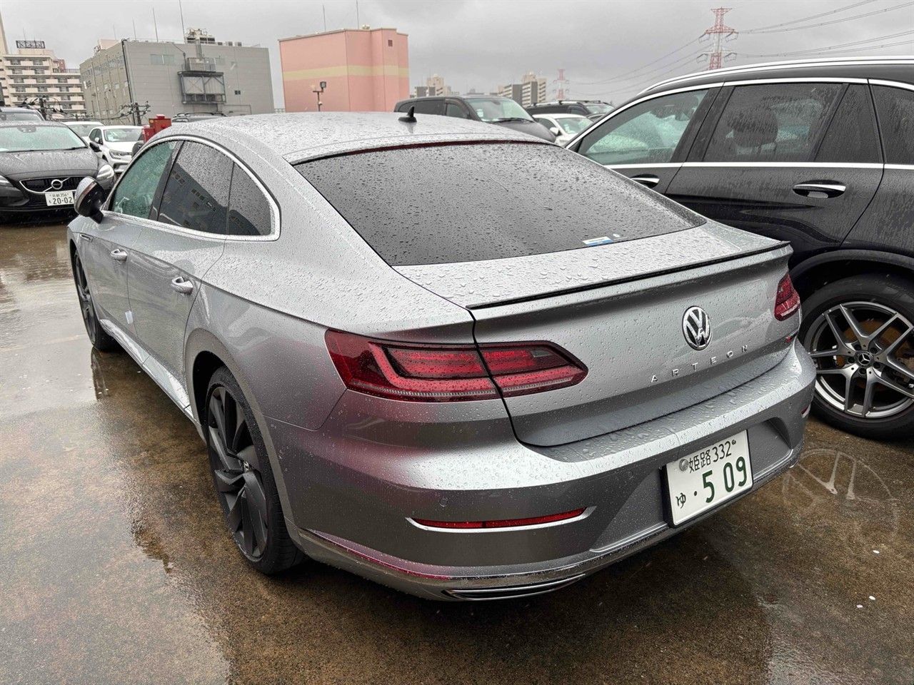 Vehicle image 3