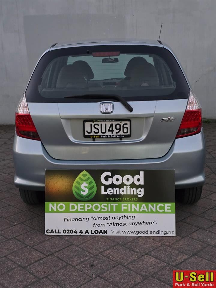 Vehicle image 4