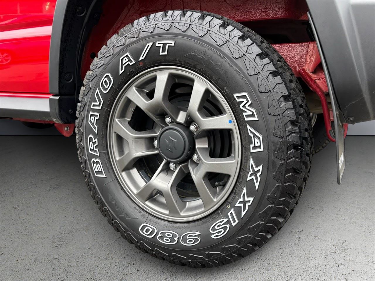 Vehicle image 4