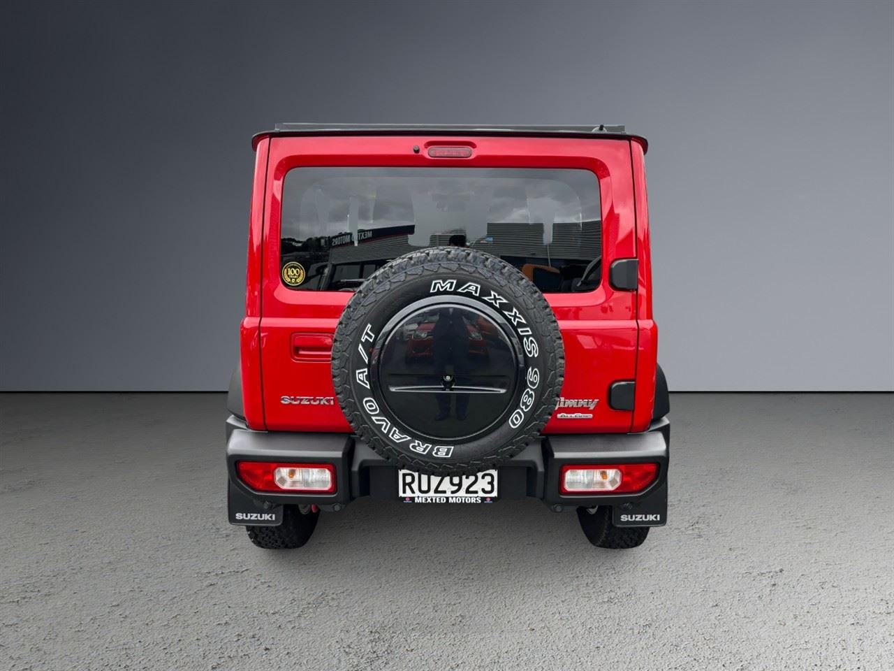 Vehicle image 5