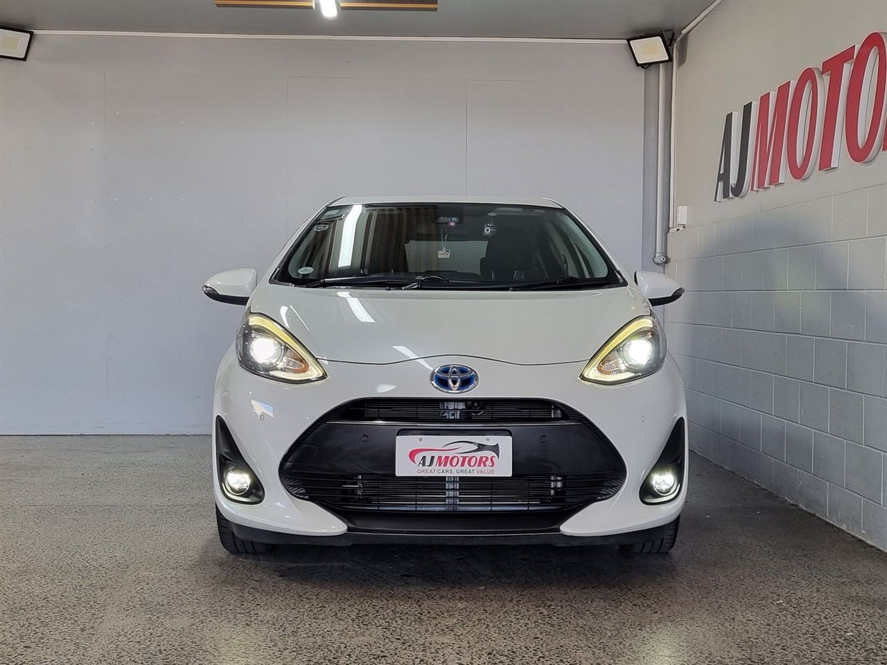 Vehicle image 2