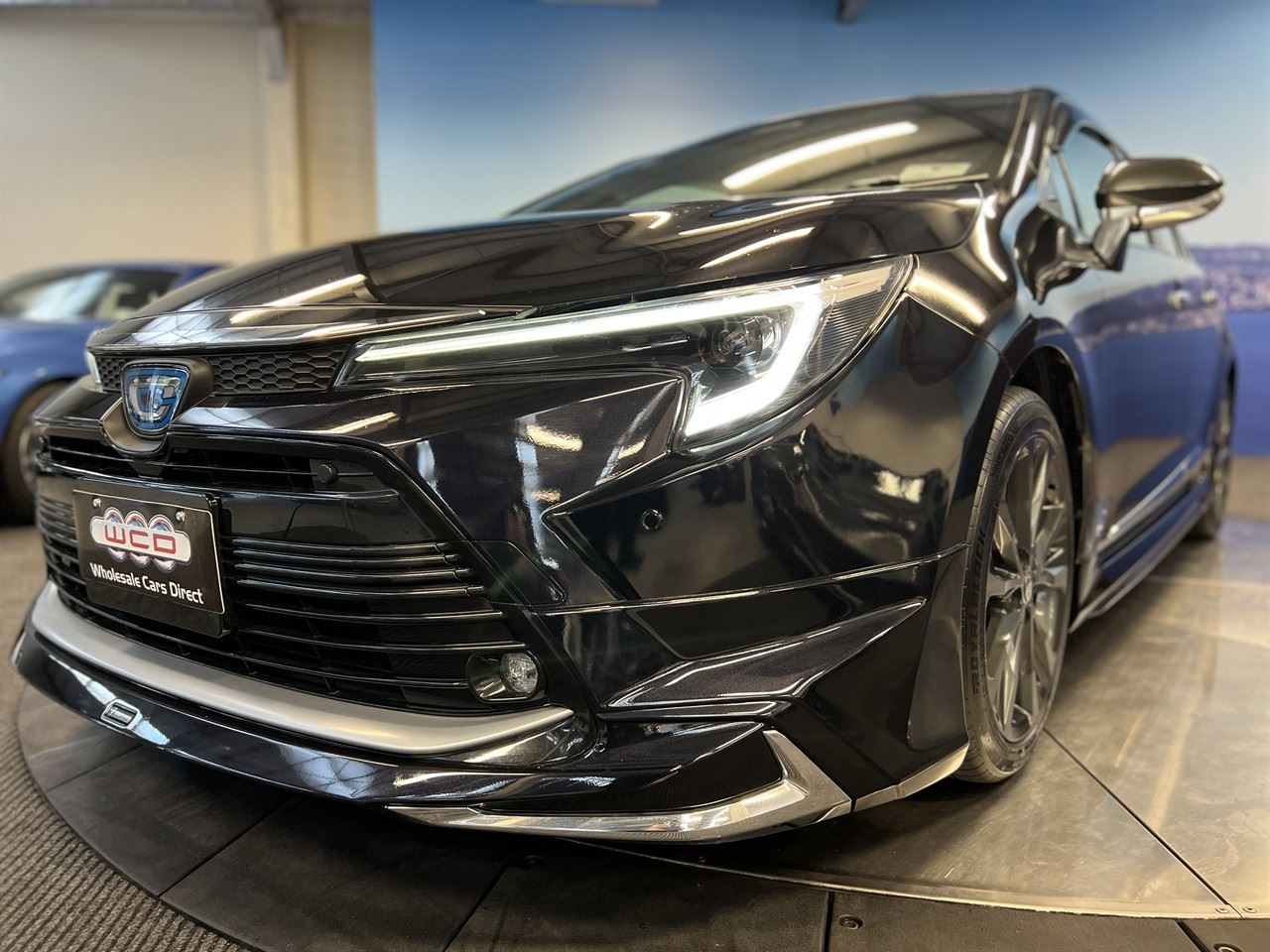 Vehicle image 5