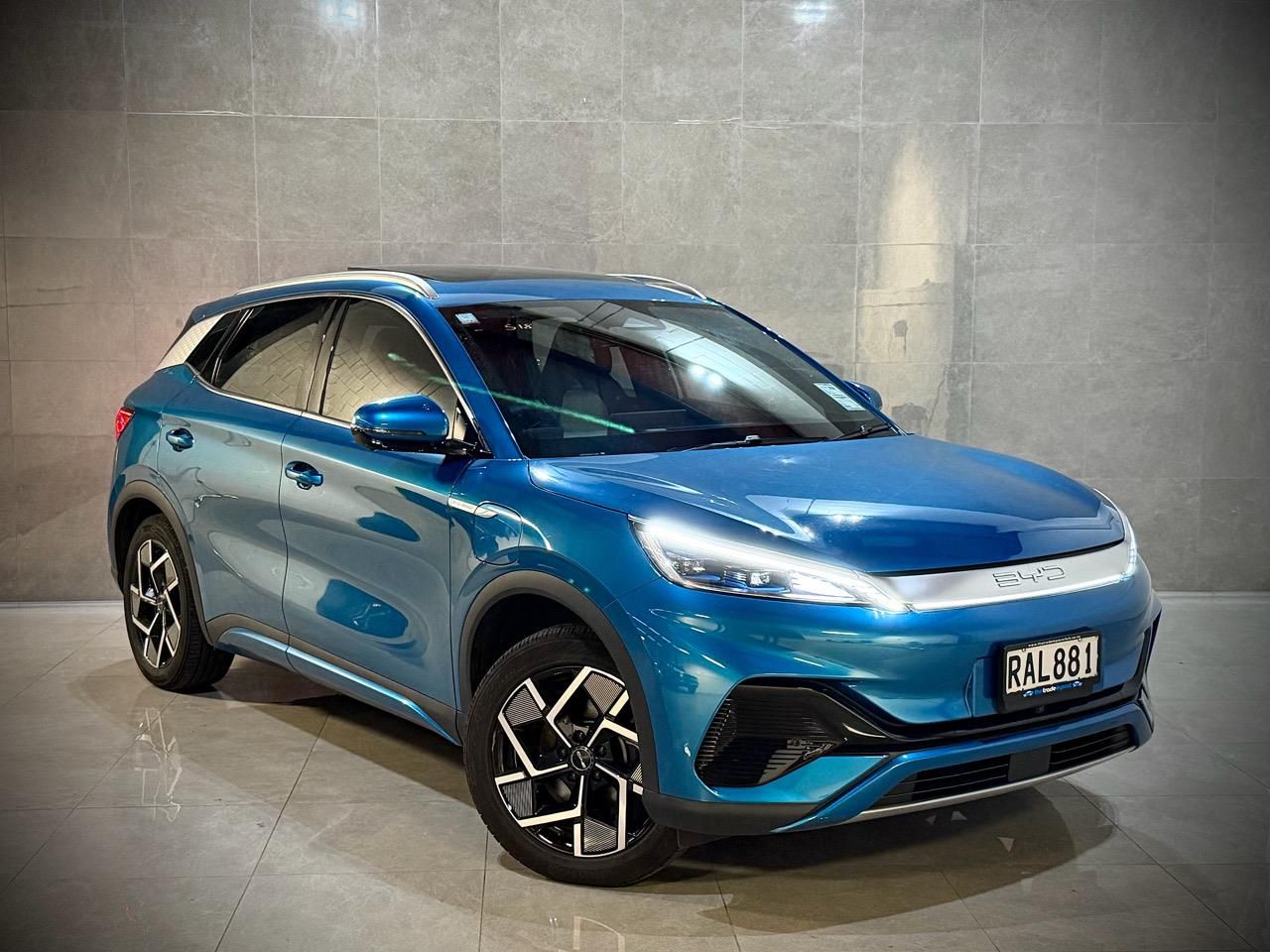 Vehicle image 1