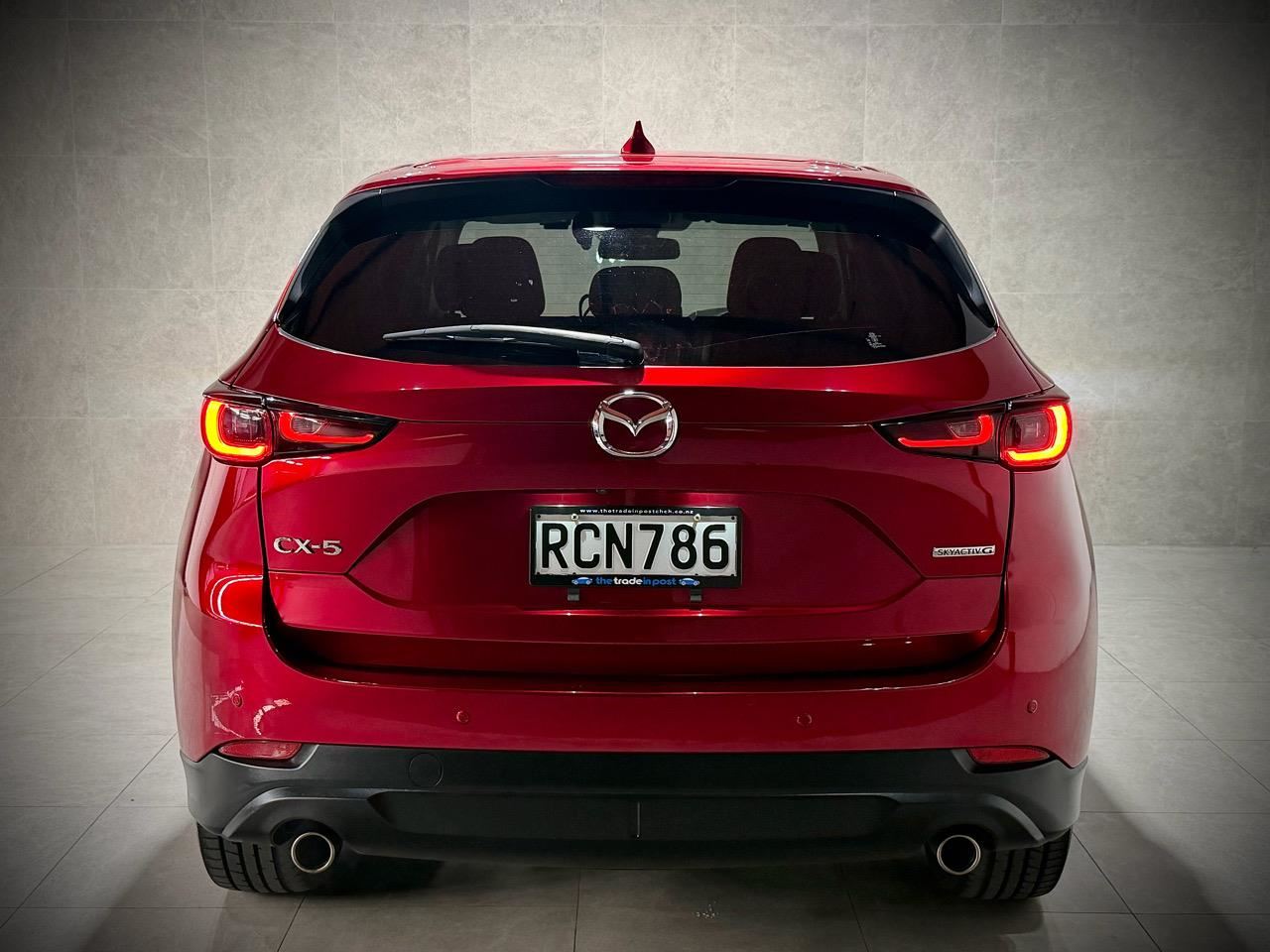 Vehicle image 5