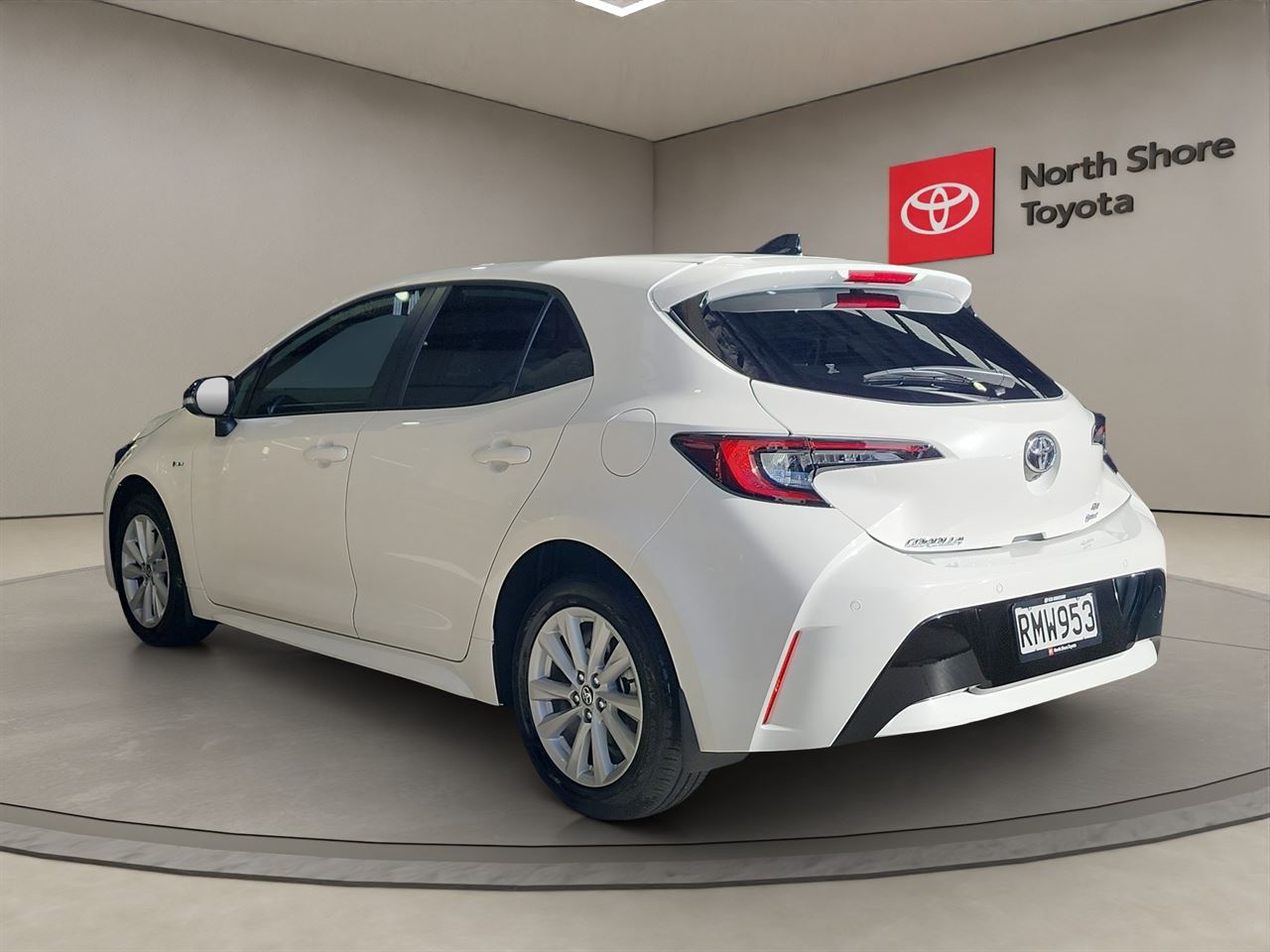 Vehicle image 5