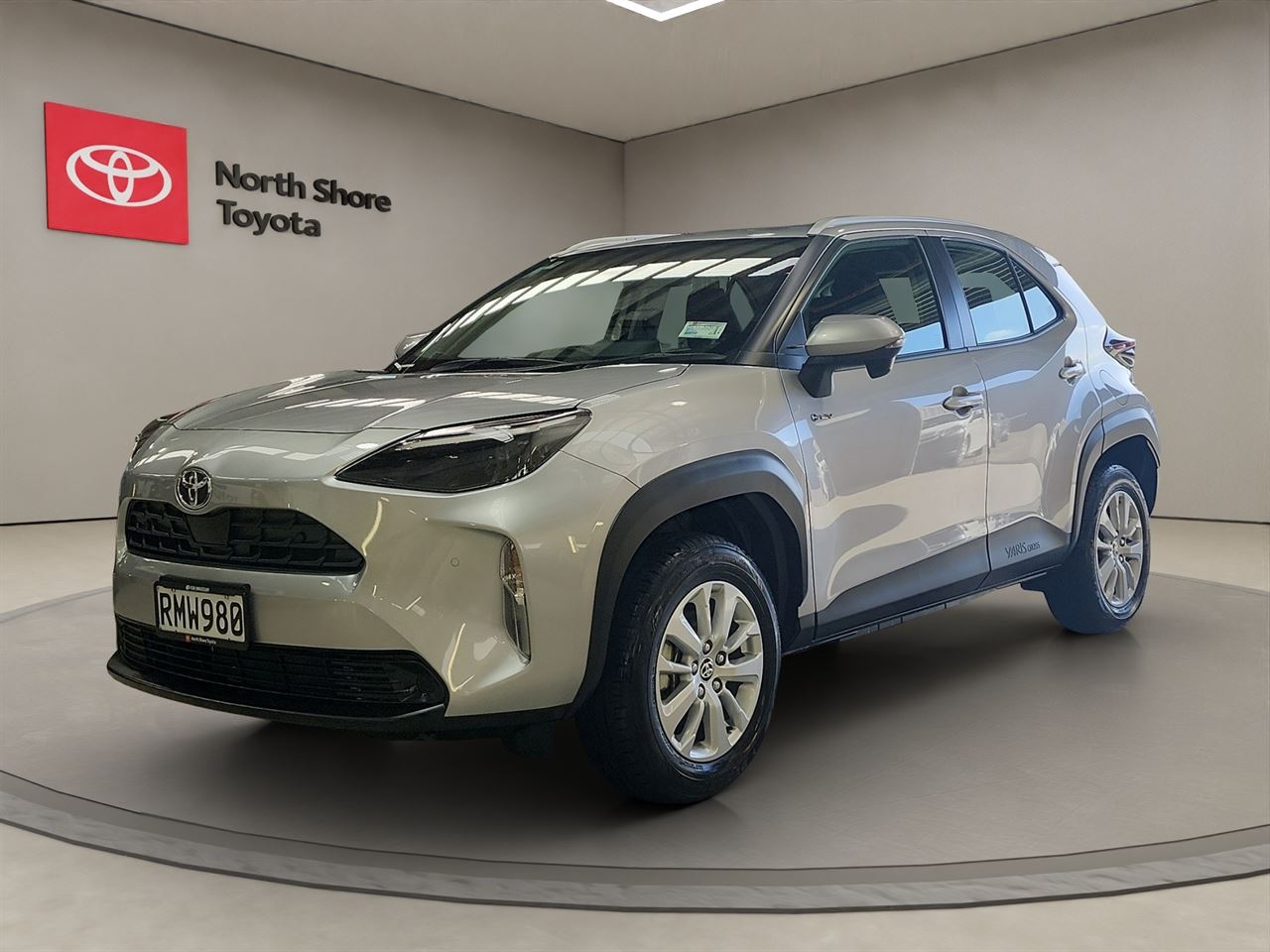 Vehicle image 3