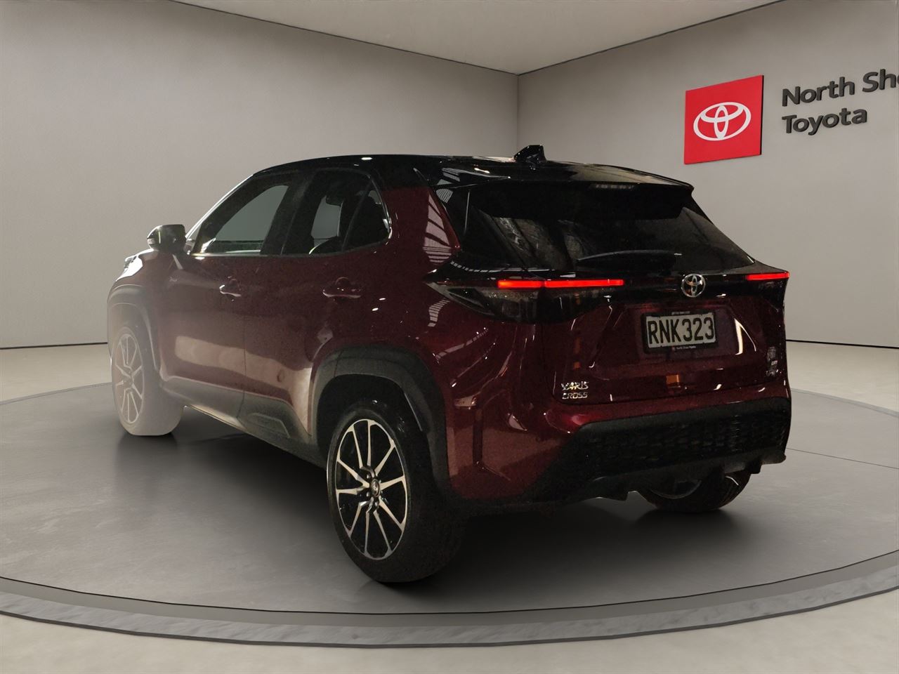 Vehicle image 5
