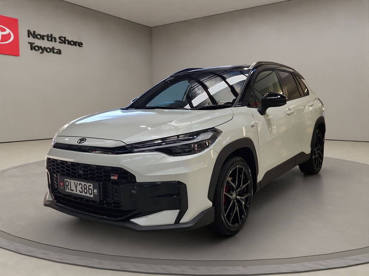 Vehicle image 3
