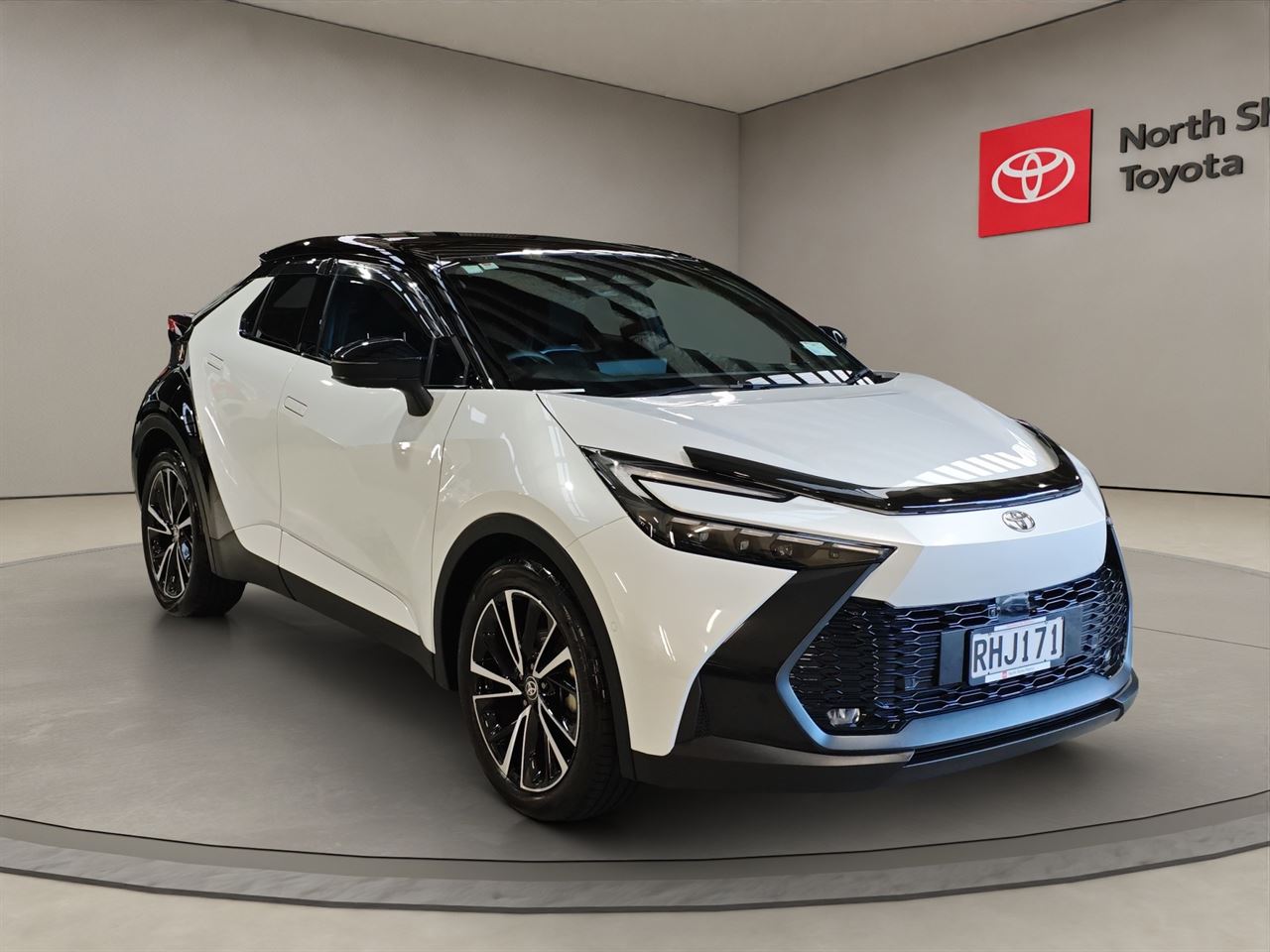 Vehicle image 1