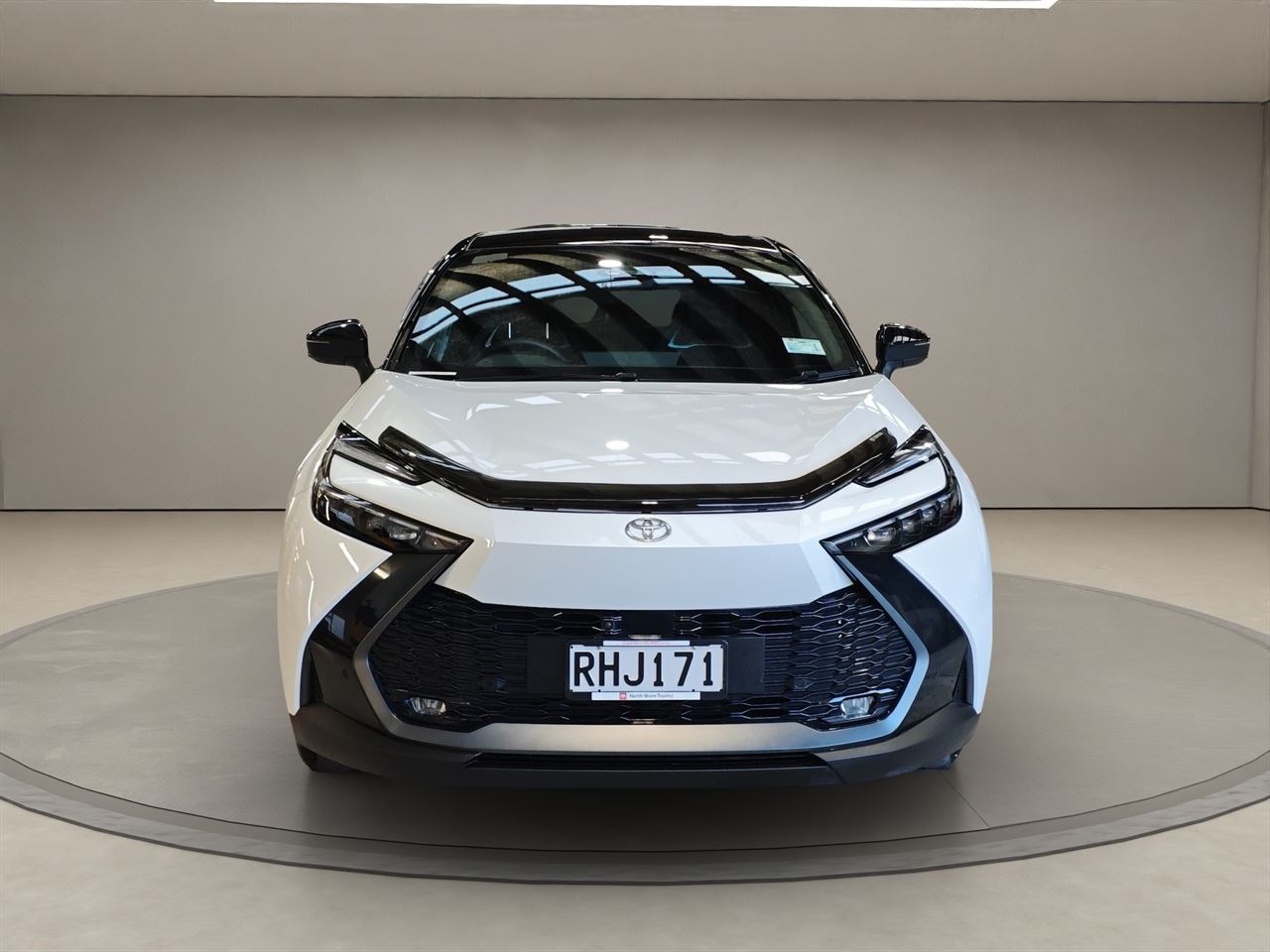 Vehicle image 2