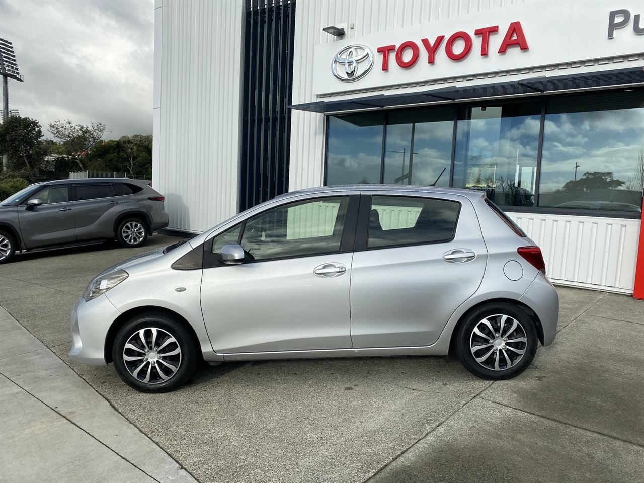 Vehicle image 2