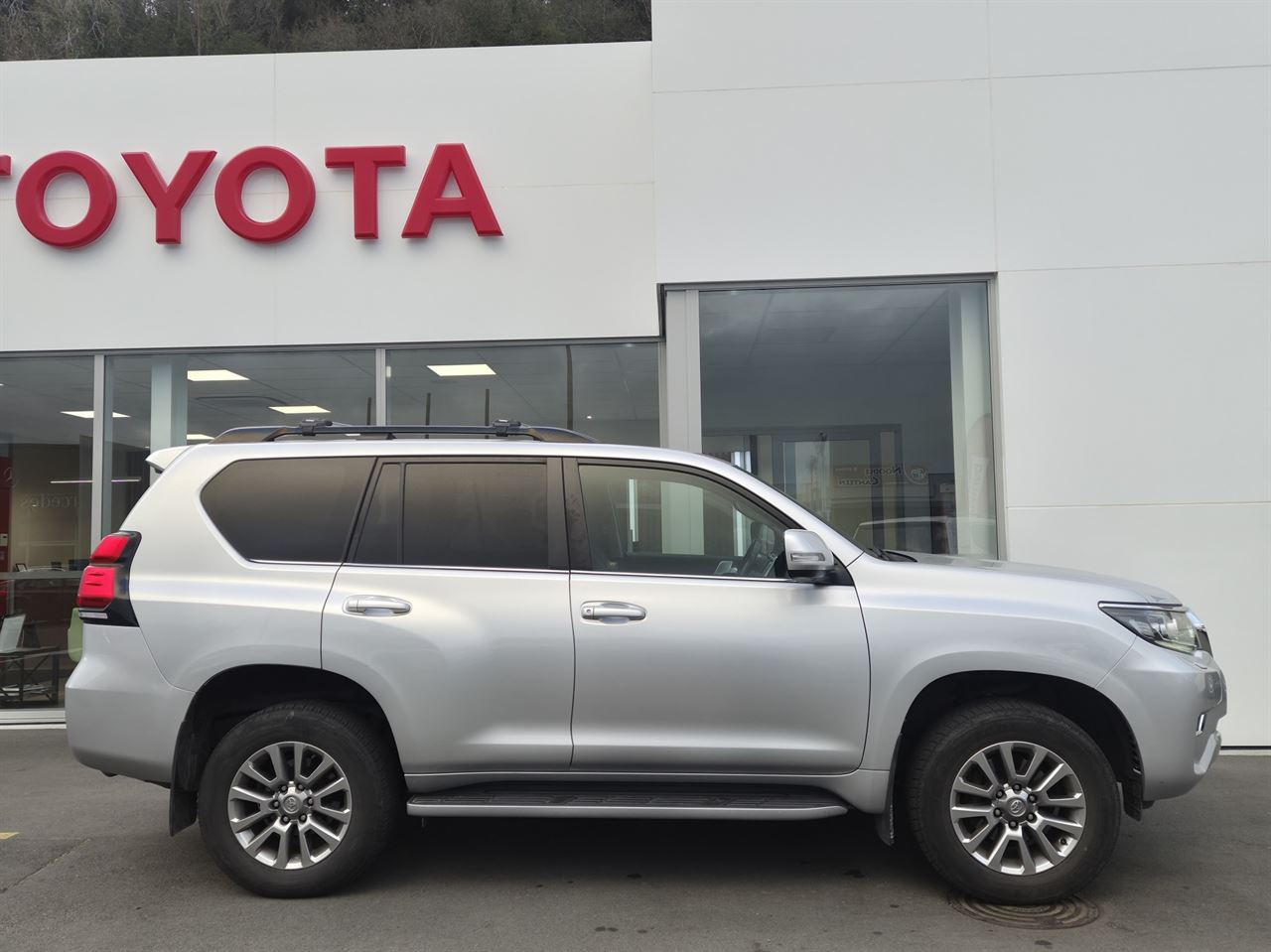 Vehicle image 2