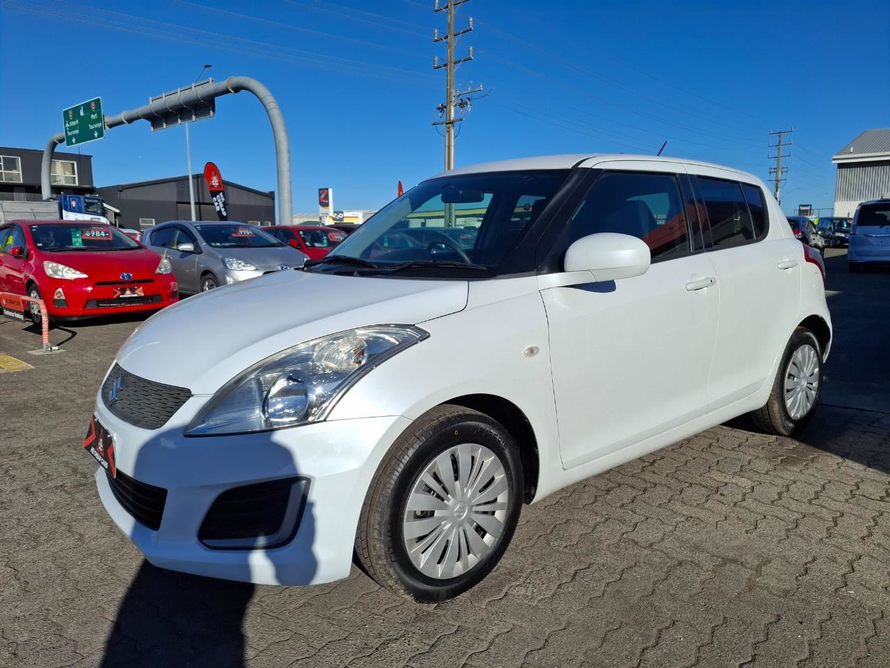 Vehicle image 3