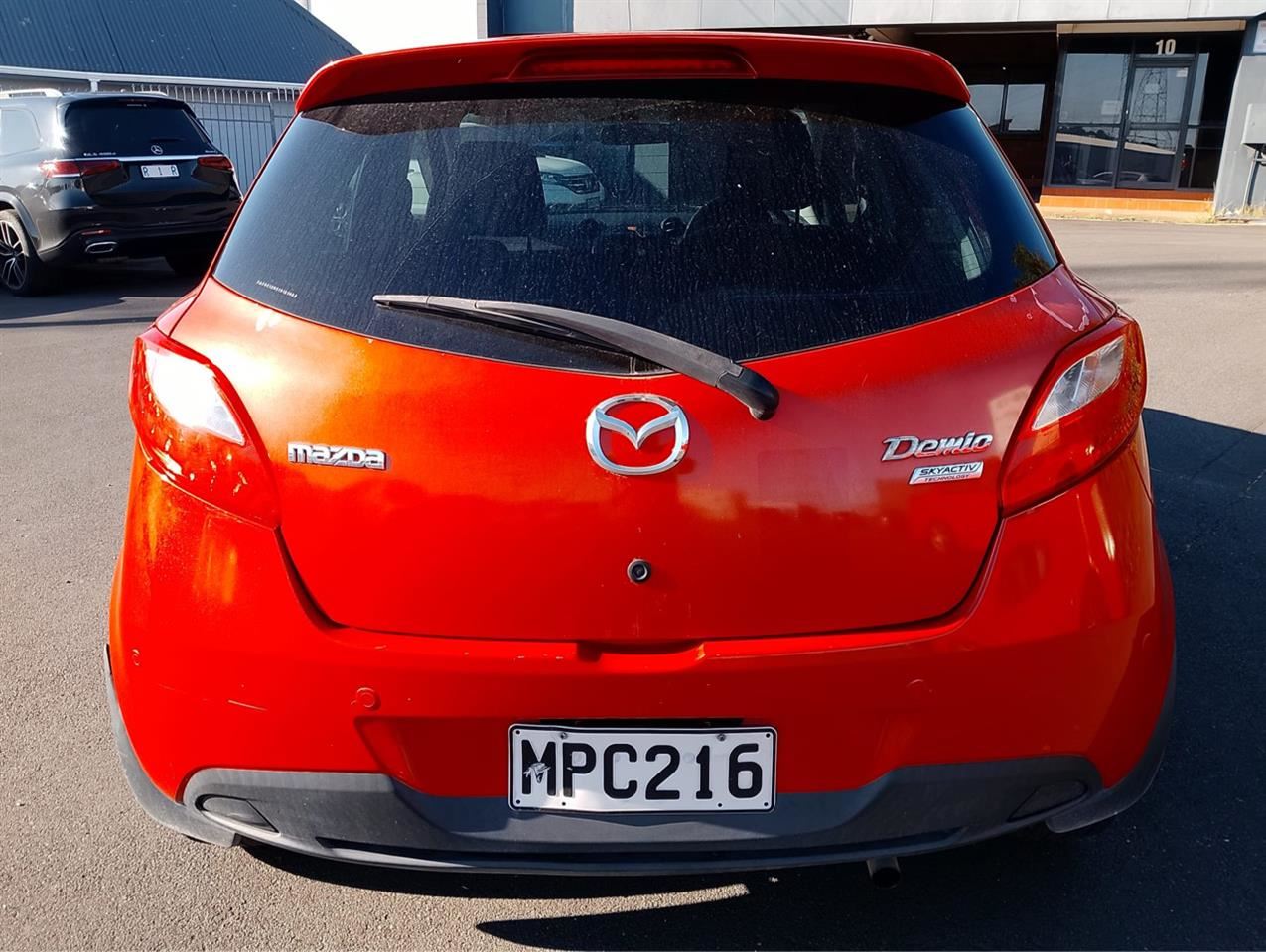 Vehicle image 4