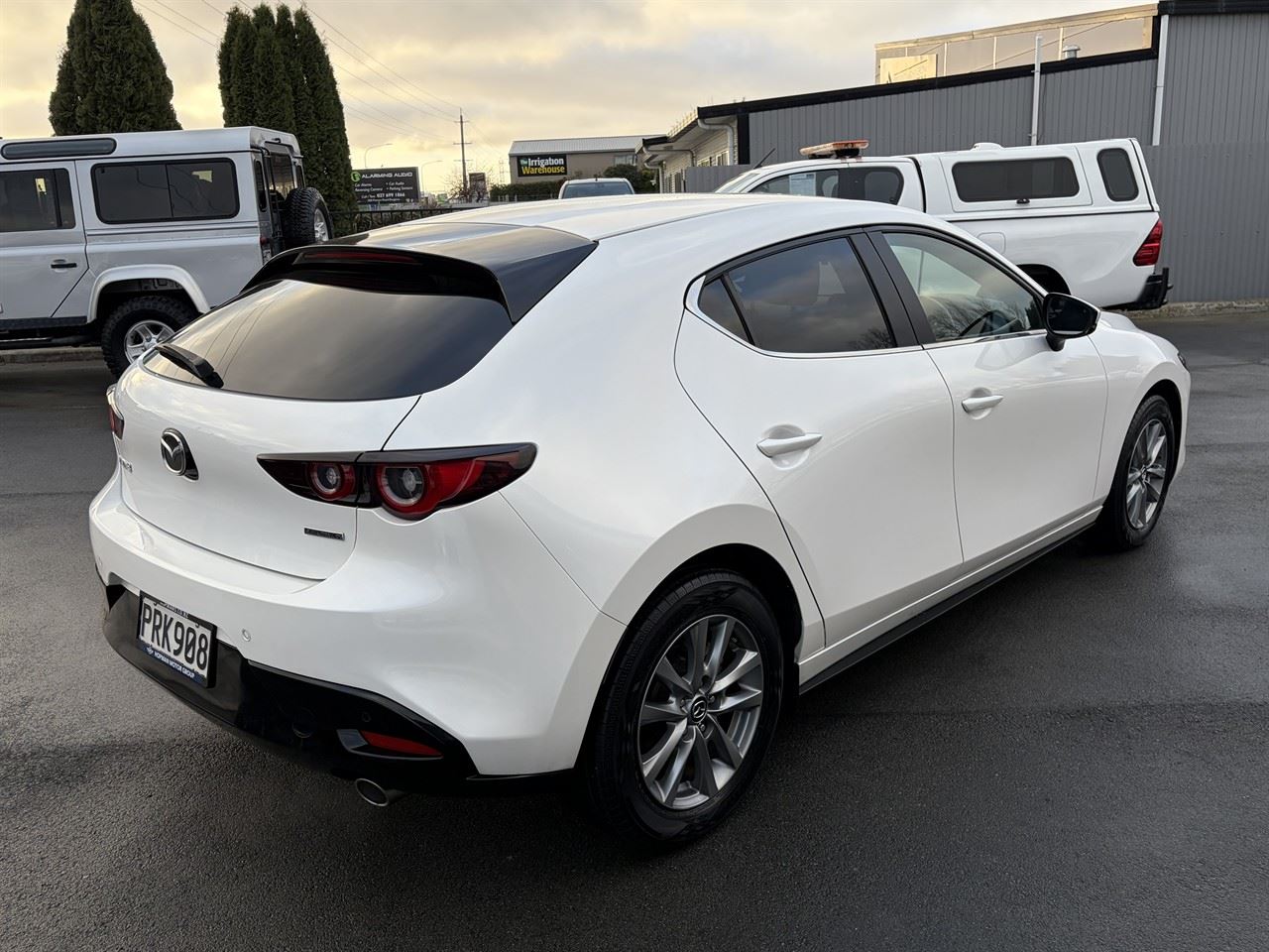 Vehicle image 3