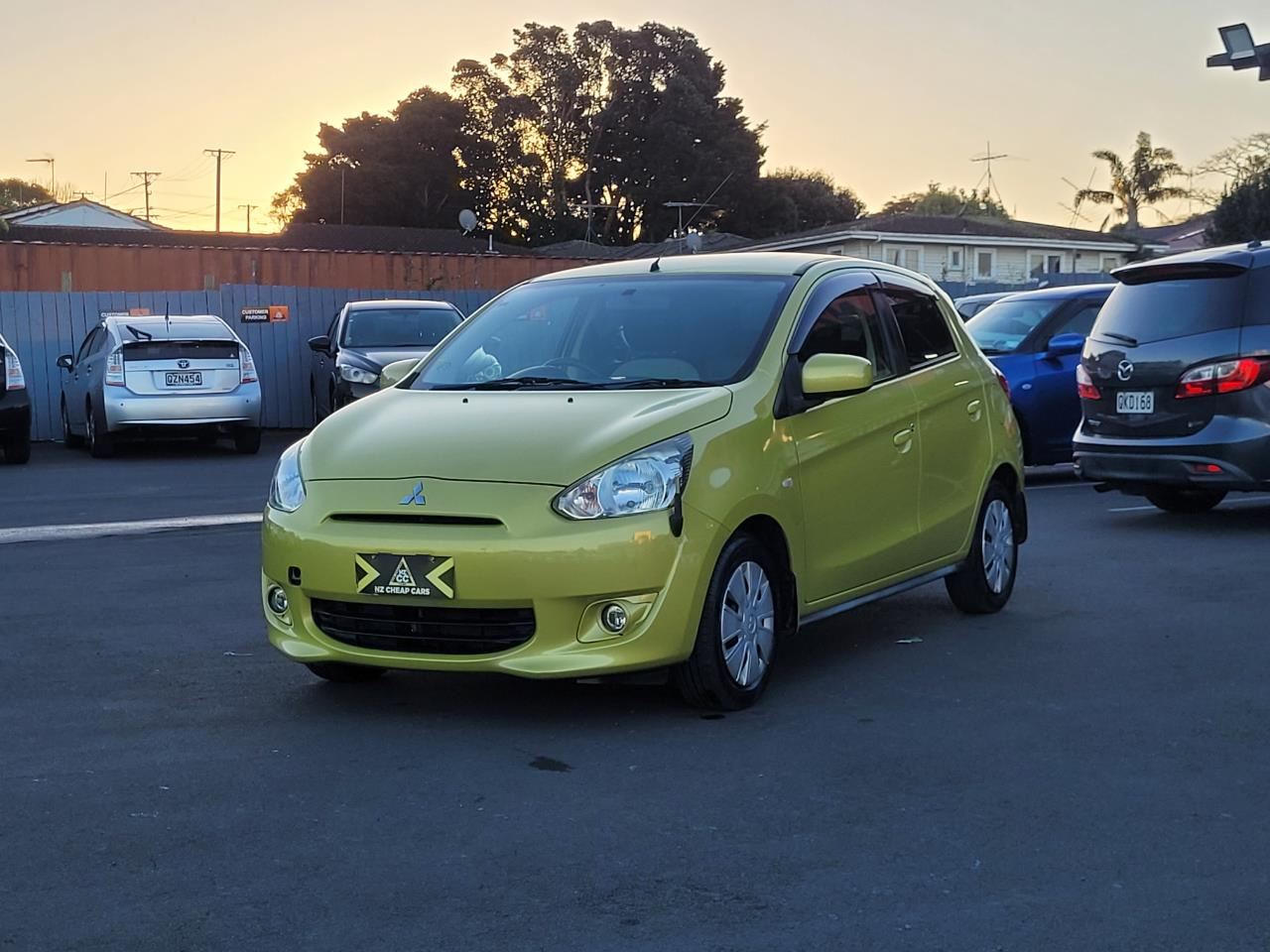 Vehicle image 3
