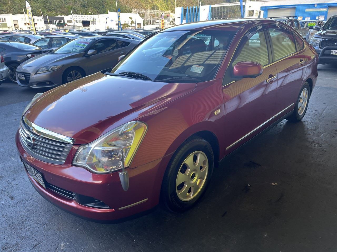 Vehicle image 3
