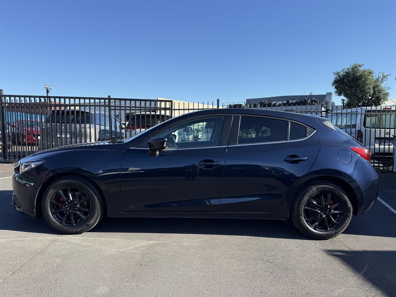 Vehicle image 3
