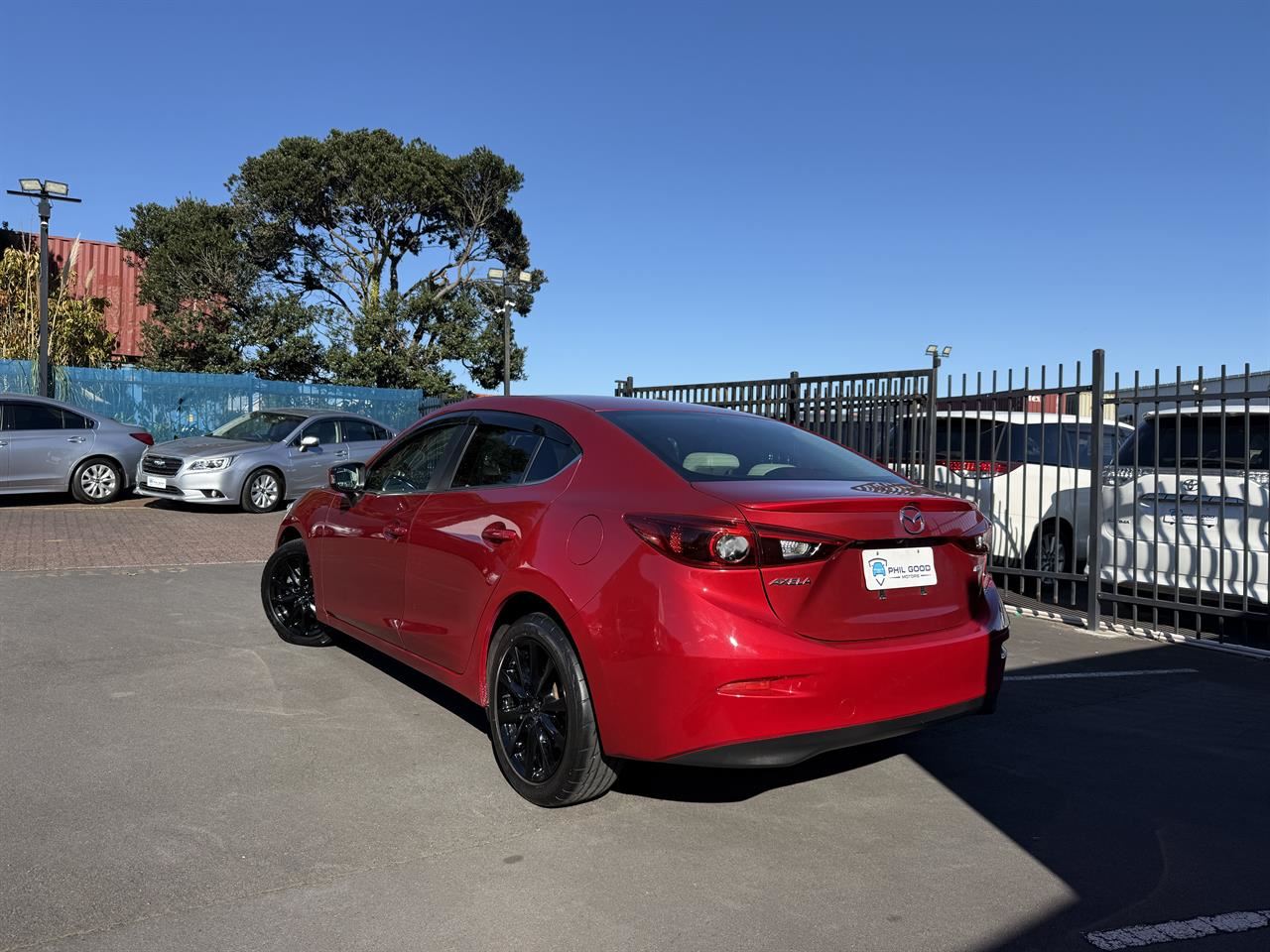 Vehicle image 4