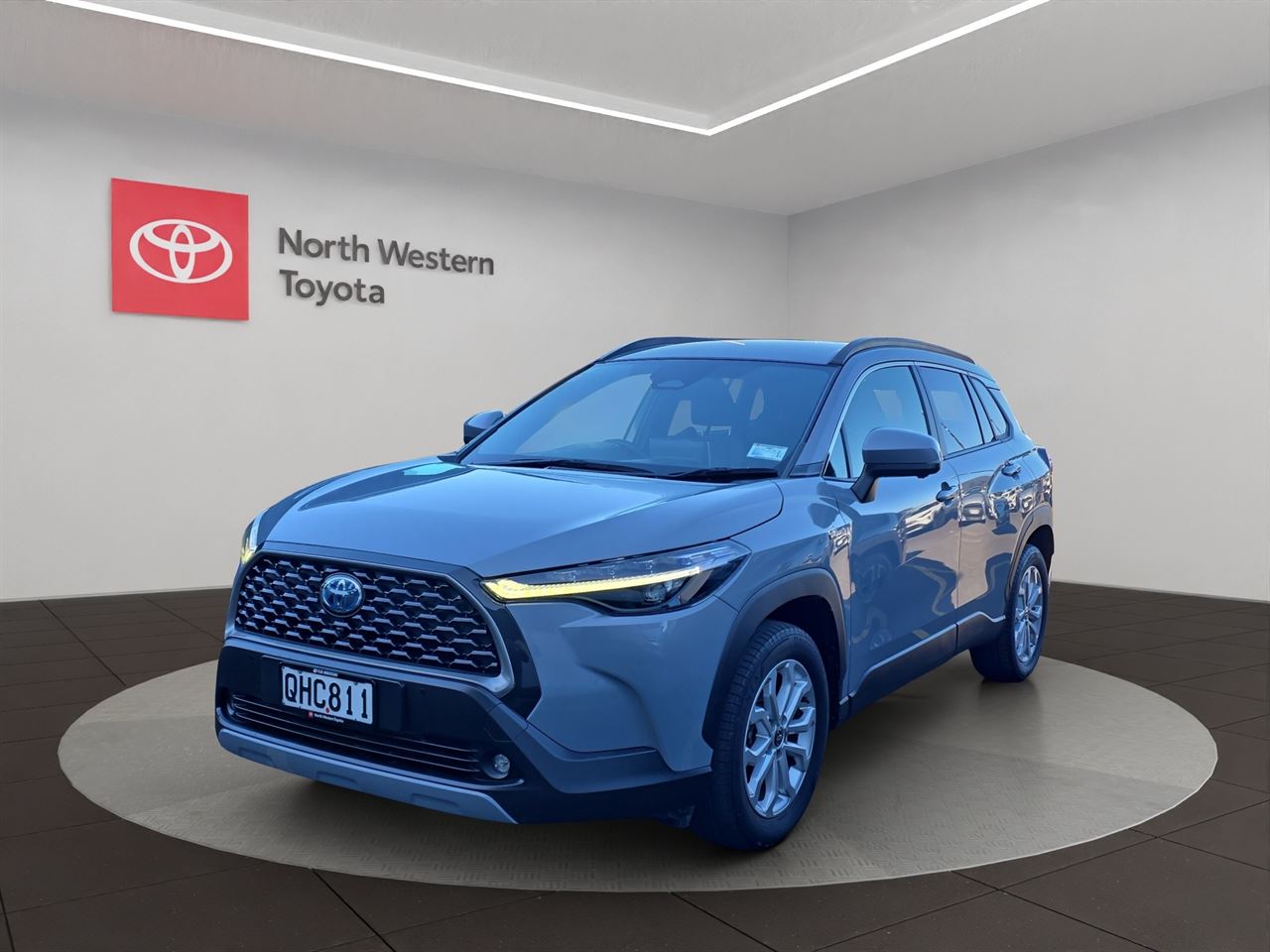 Vehicle image 3